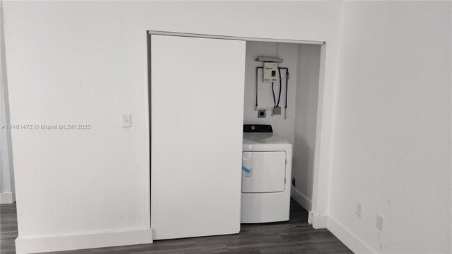 Foto del edificio - 550 NW 58th St