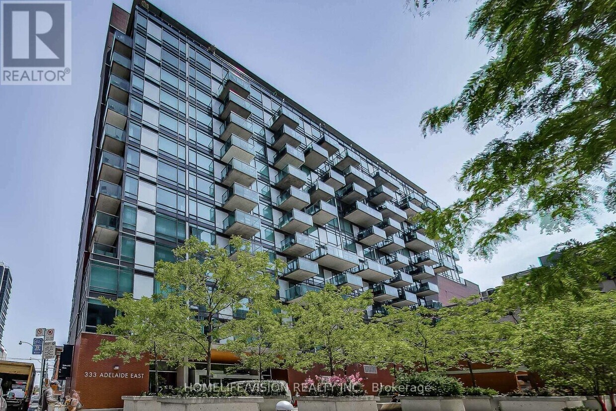 Photo principale - 333-333 Adelaide St E