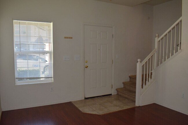 Foto del edificio - Resident Benefit Package Property