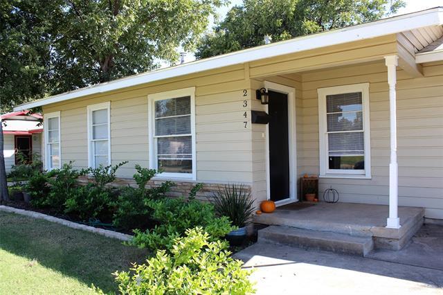 Building Photo - 2347 Edgemont Dr