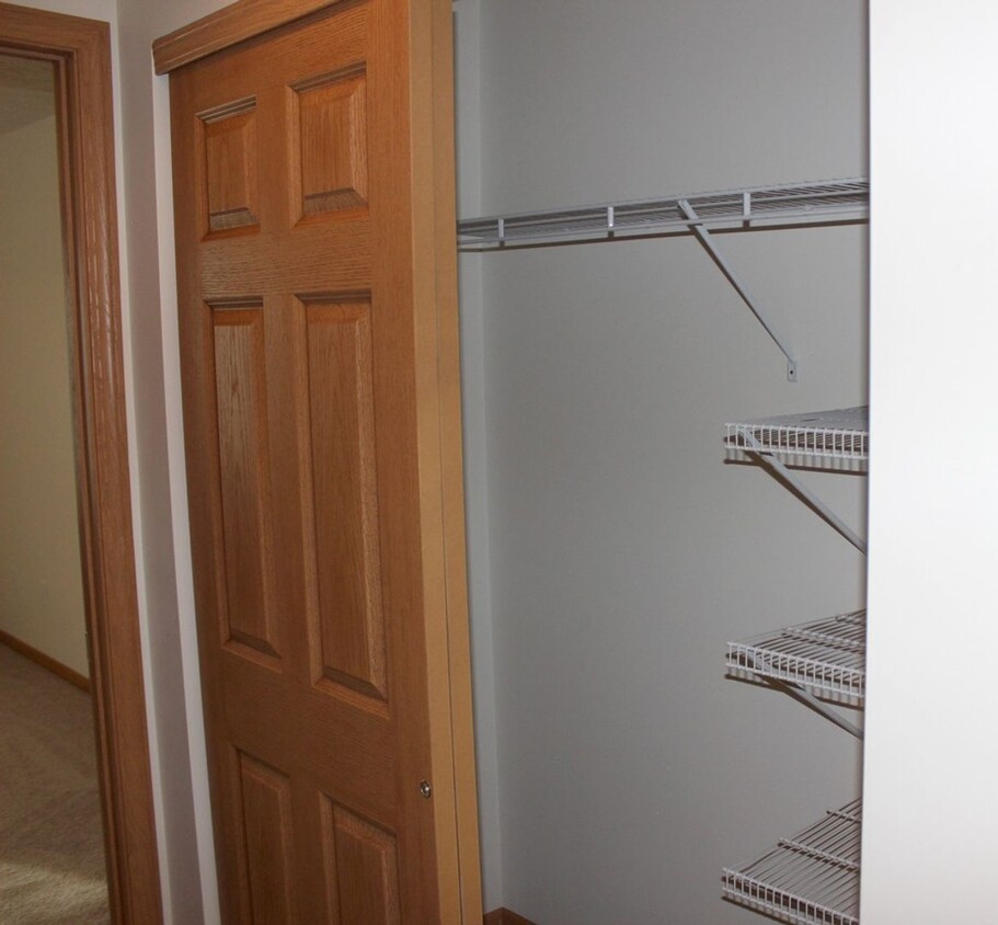Foto principal - Messler Family Investments LLC DBA Laurel ...
