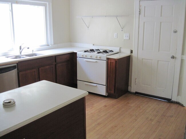 Foto del edificio - 2417-19 N. Cramer St.