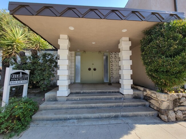 Building Photo - 21300 Dumetz Rd