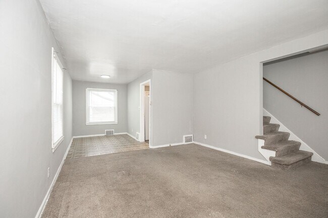 Foto del edificio - 2 BED 1 BATH BEAUTIFUL SINGLE FAMILY HOME