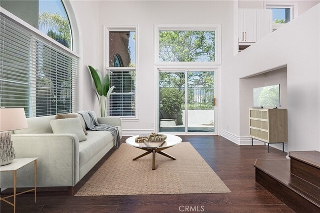 Building Photo - 225 Montana Del Lago Dr