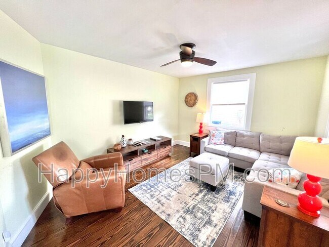 Building Photo - 1001 Ashley Ave