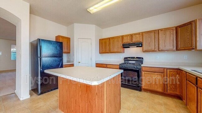 Building Photo - 1317 Danzante Dr SE