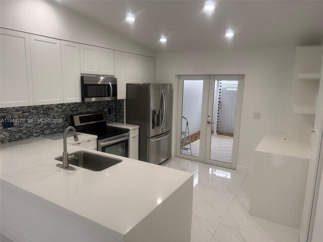 Foto del edificio - 7539 NW 173rd Terrace