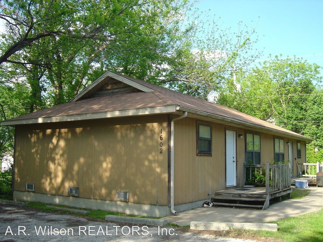 Primary Photo - 1602 N PATTERSON Ave