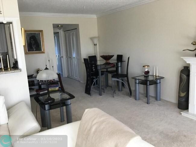 Foto principal - 73 Brighton Dr