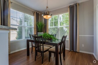 2BR, 2BA - 1129 SF - Mesa Ridge