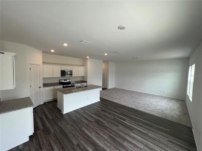 Foto del edificio - 35522 Shade Fern Ln