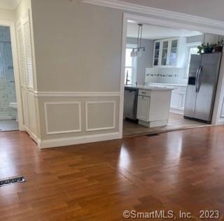 Foto del edificio - 435 High Ridge Dr