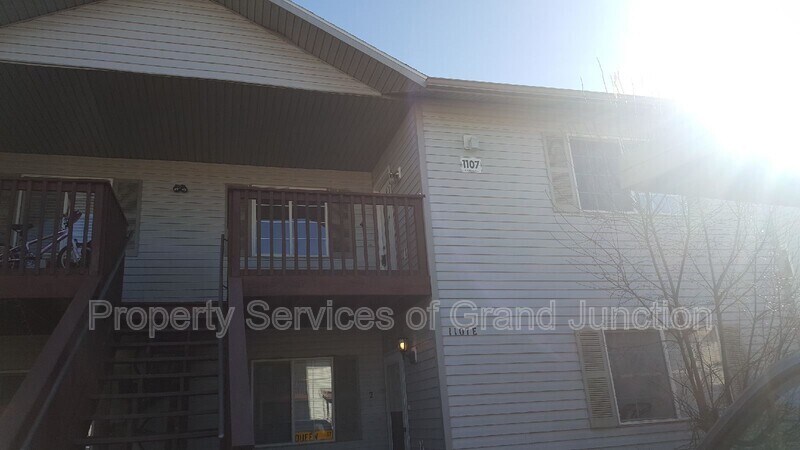 Primary Photo - 1107 E Carolina Ave