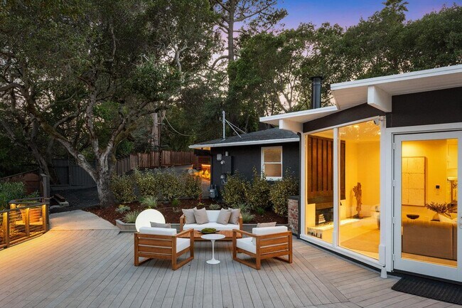 Foto del edificio - 745 Endfield Way