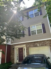 Building Photo - 810 Celeste Ln