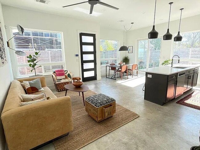 Foto del edificio - 910 Gullett St