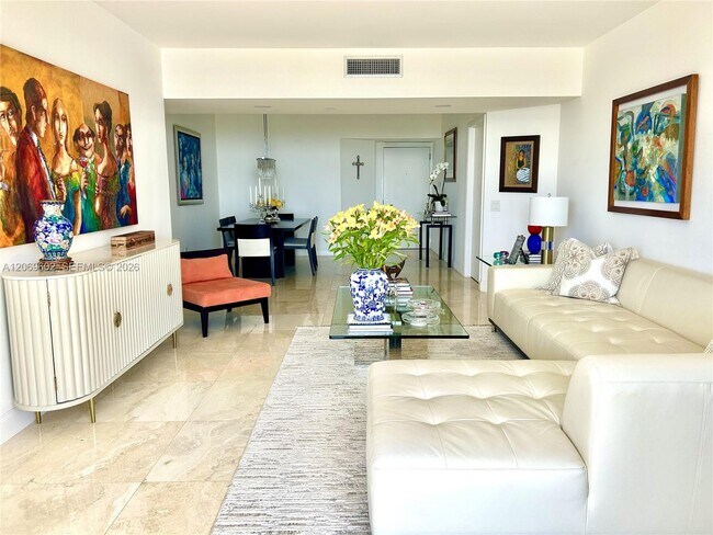 Foto del edificio - 21055 Yacht Club Dr