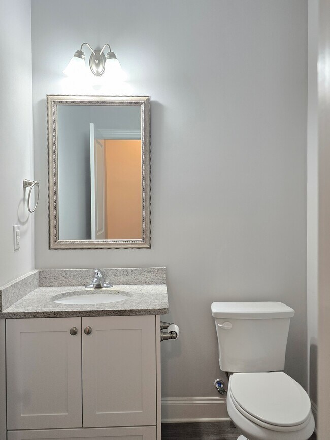 Foto del edificio - 1810 Butternut Dr