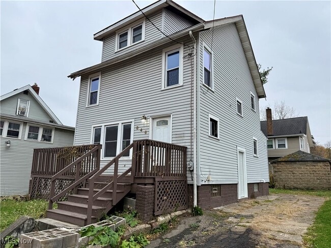 Building Photo - 846 Lee Dr