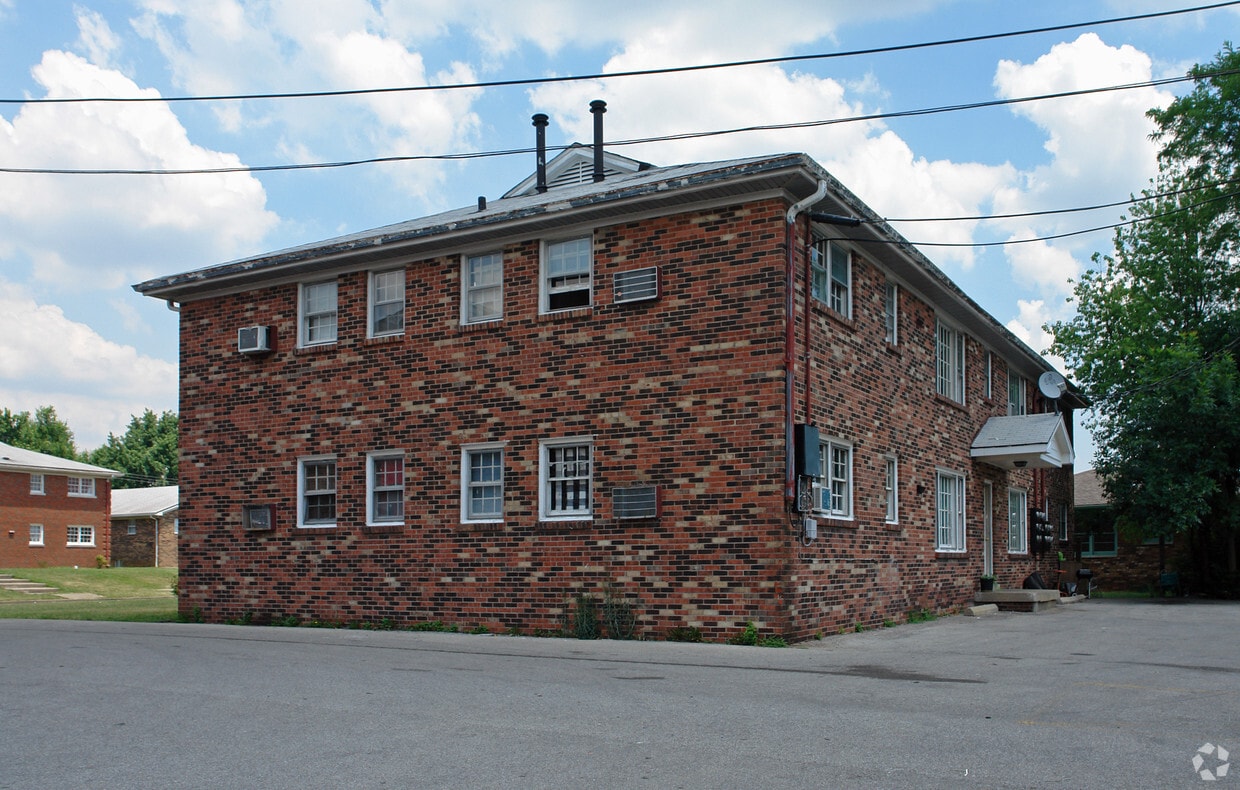 1874 Dalton Ct, Lexington, KY 40505 Apartments in Lexington, KY