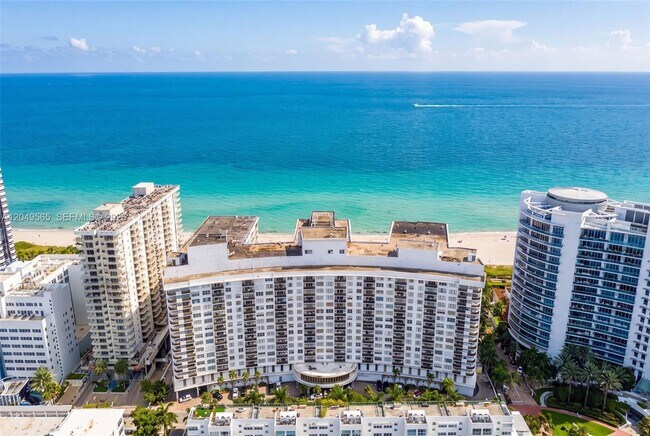 Building Photo - 6039 Collins Ave