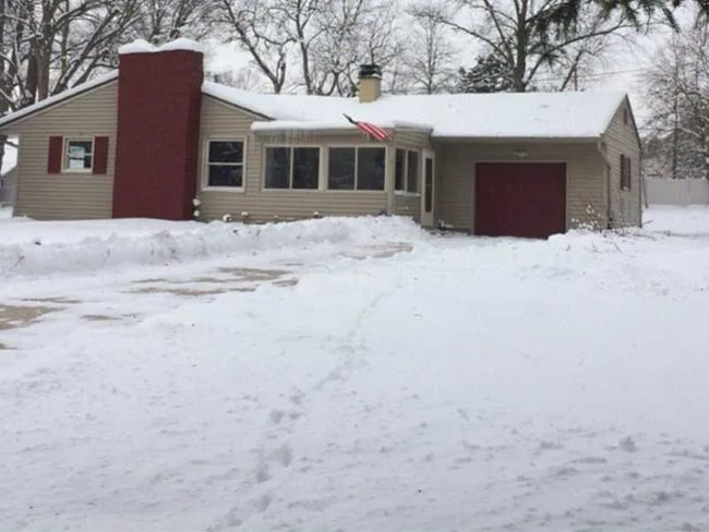 Building Photo - 10118 Holaday Dr W