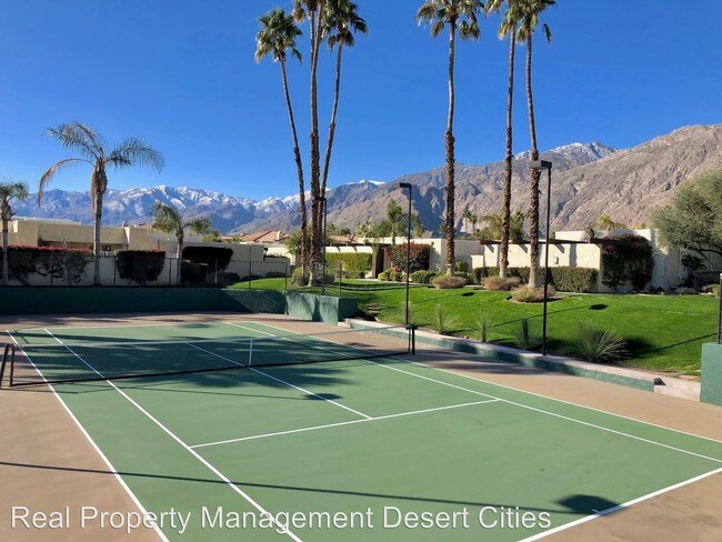 Foto del edificio - 3 br, 3 bath  - 462 N. Hermosa Drive