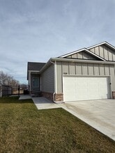 Building Photo - 1128 N Joye St