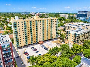 Building Photo - 3500 Coral Wy