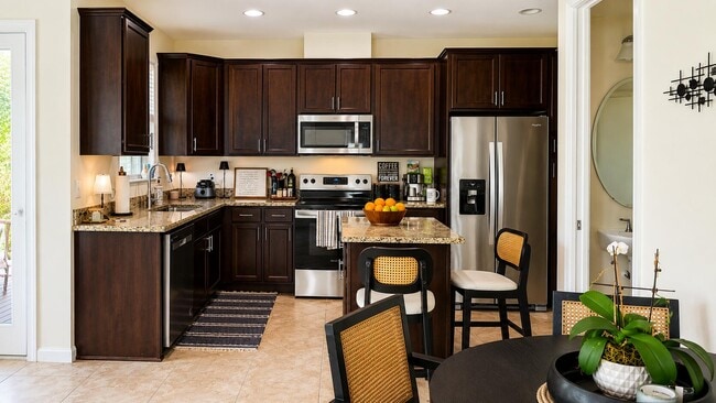 Building Photo - 16454 Helix Ct