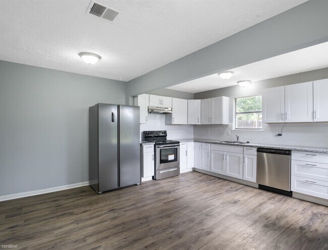 Building Photo - 3 br, 2 bath House - 15331 Campden Hill Rd