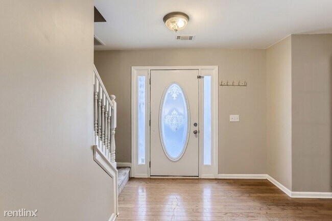Foto del edificio - 4 br, 3 bath House - 3517 Lake Valley Cour...