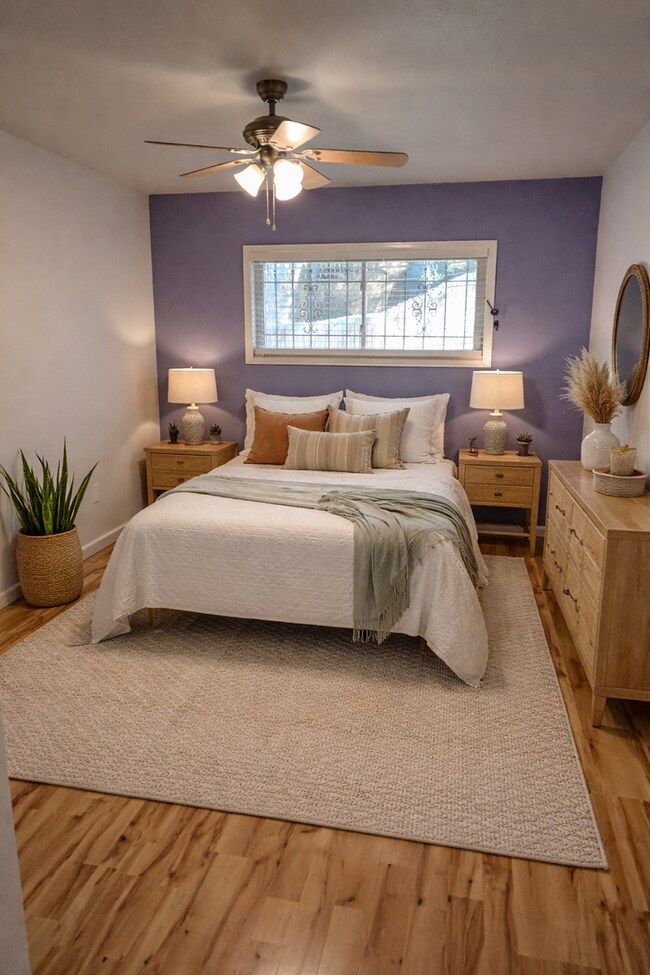 Foto del edificio - Great 2 bedroom single level townhome in quiet neighborhood