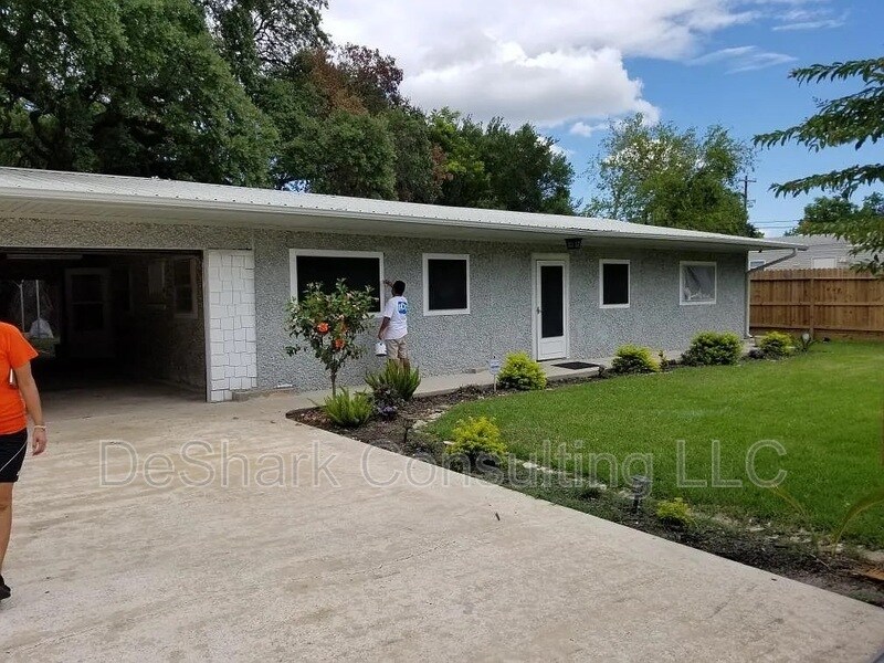 Foto principal - 207 N 7th St