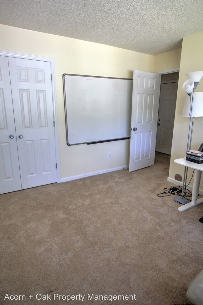 Building Photo - 3 br, 2 bath House - 4205 Pin Oak Drive