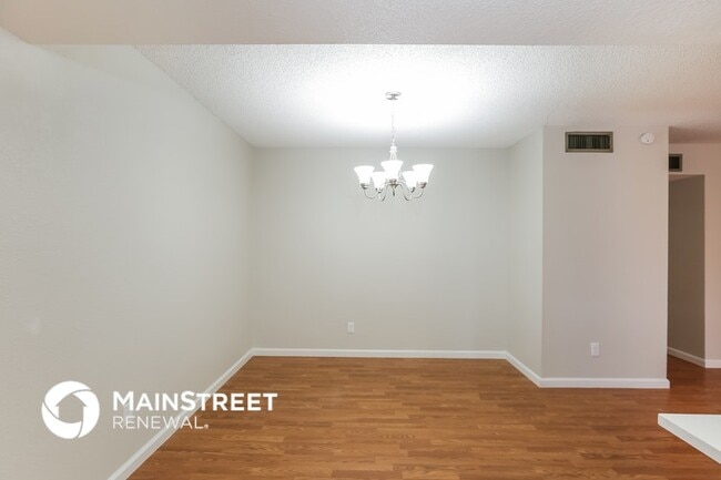 Foto del edificio - 2807 N 45th Dr