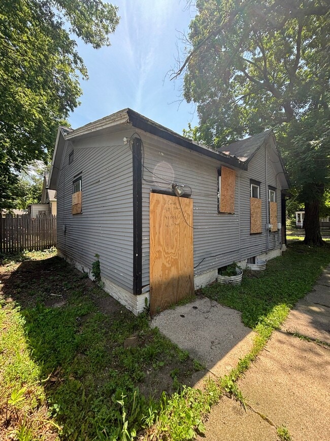 Foto del edificio - 1319 W Aiken Ave