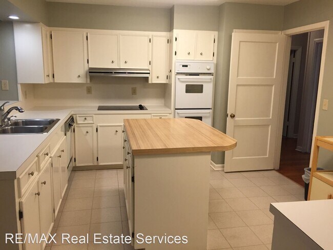 Foto del edificio - 3 br, 2 bath House - 366 Arthur