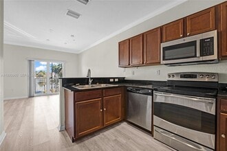 Building Photo - 10870 NW 88th Terrace