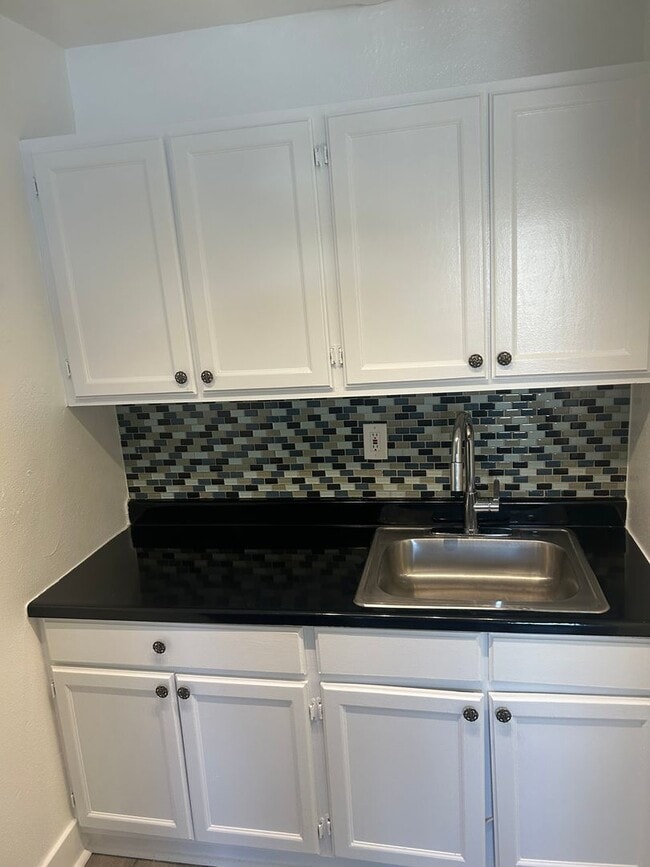 Interior Photo - RiverSoto Apartments LLC