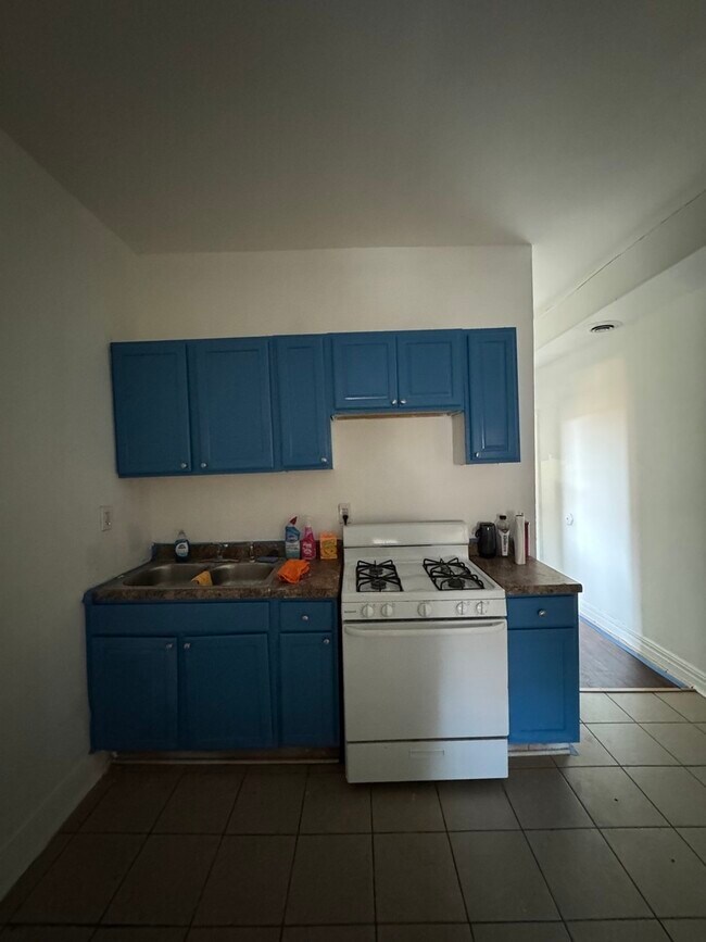 Foto del edificio - 8835 S Commercial Ave