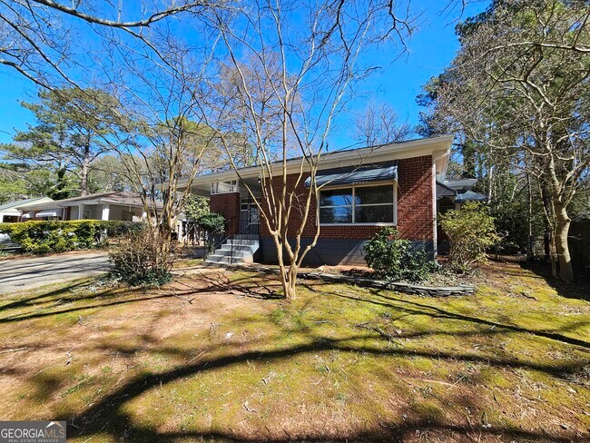 Building Photo - 2654 Plantation Dr