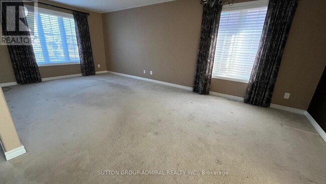 Building Photo - 12 Revelstoke Ct