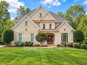 Building Photo - 7517 Henson Forest Dr
