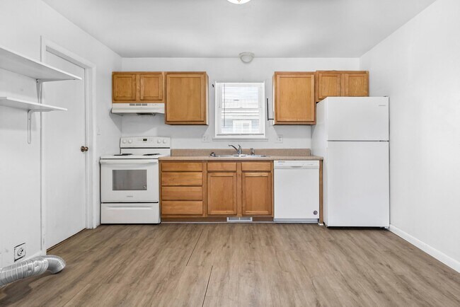 Foto del edificio - 4021 Goodell Ln