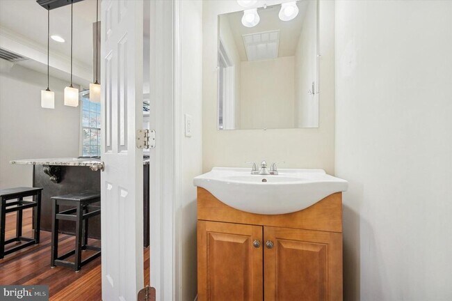 Foto del edificio - 389 Conarroe St