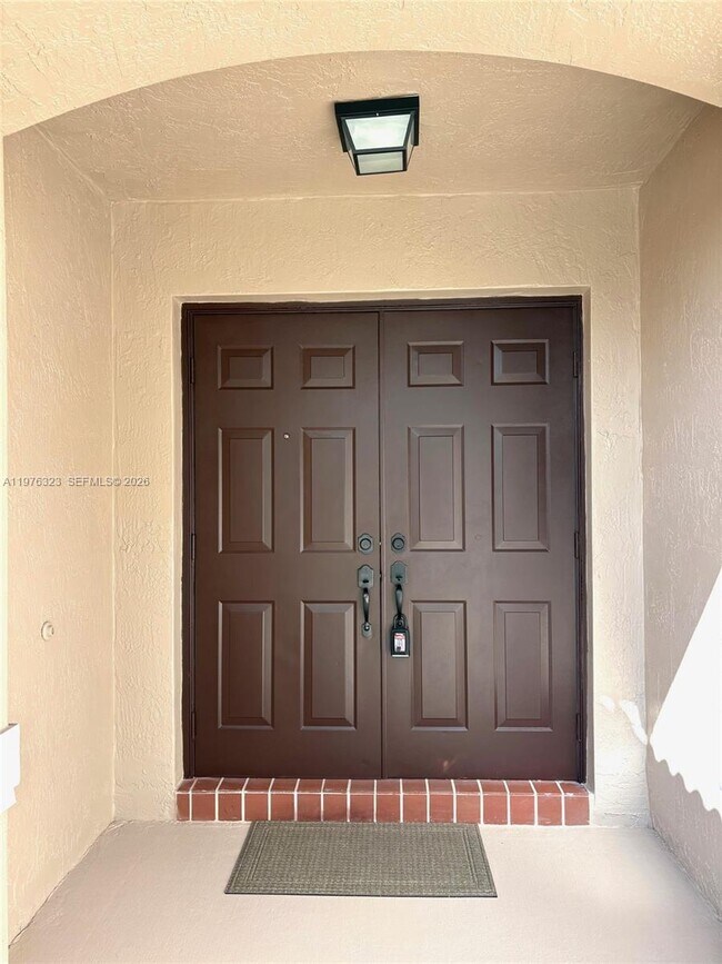 Foto del edificio - 14215 NW 21st St