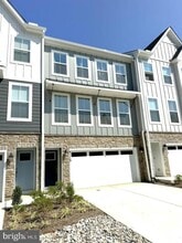 Building Photo - 4115 Bolton Ct