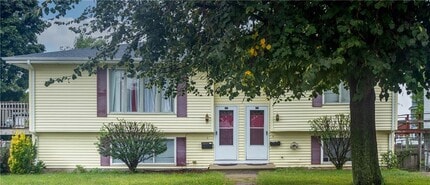 Building Photo - 499 Farmington Ave